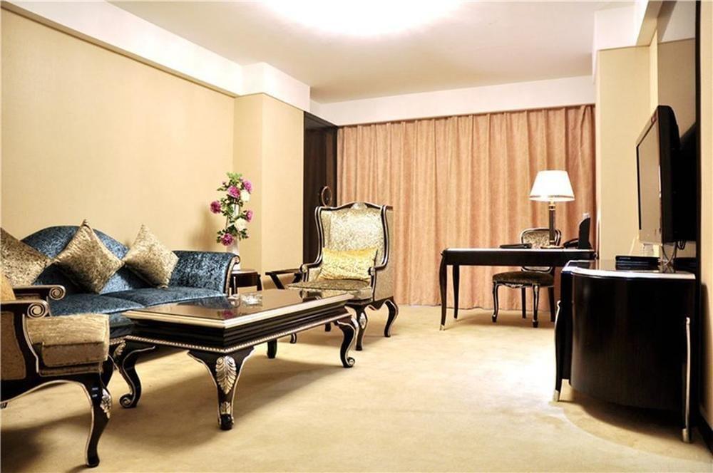 Luoyang Grand Hotel Εξωτερικό φωτογραφία